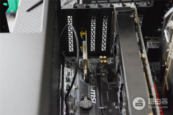 用淘汰硬件给弟弟装个游戏电脑,这配置玩几年,附装机过程