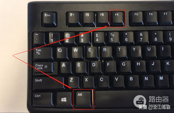 电脑桌面出现白色块该怎么清除(电脑屏幕上有白块怎么去掉)