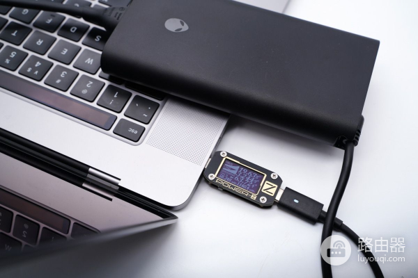 外星人笔记本电脑标配240W电源拆解(外星人笔记本拆解图)