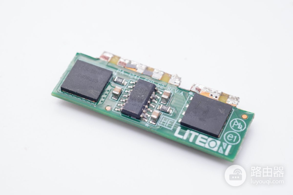 外星人笔记本电脑标配240W电源拆解(外星人笔记本拆解图)