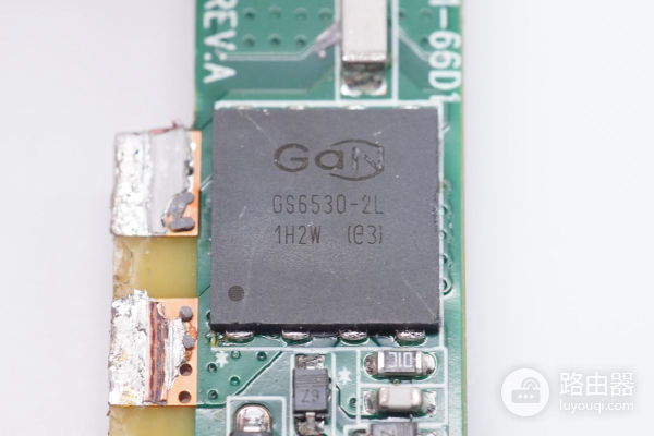 外星人笔记本电脑标配240W电源拆解(外星人笔记本拆解图)