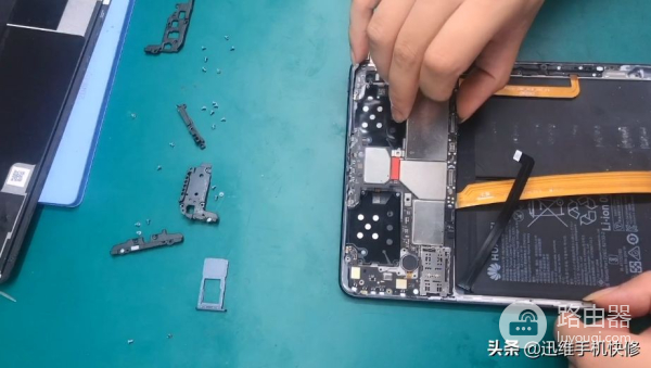 HUAWEI平板MatePad拆机(如何拆平板电脑)