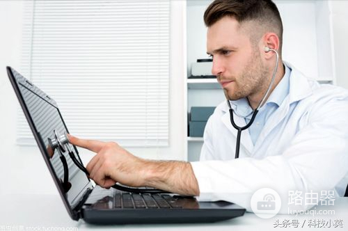 新买的电脑也卡顿(新买的电脑出现卡顿)