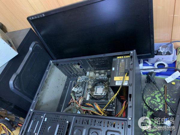 700回收一套电脑,回来后还翻车了,我今天是真的倒霉啊