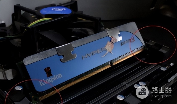 笔记本内存条怎么装(如何给电脑安装内存条)