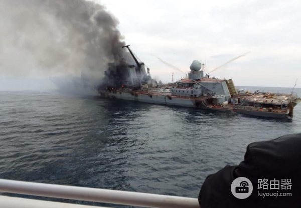 舰用电脑和普通个人电脑有多大的区别？