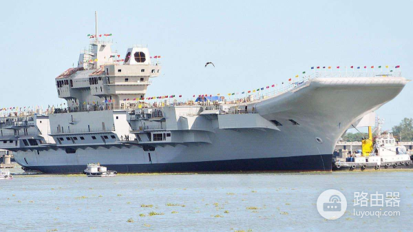 舰用电脑和普通个人电脑有多大的区别？