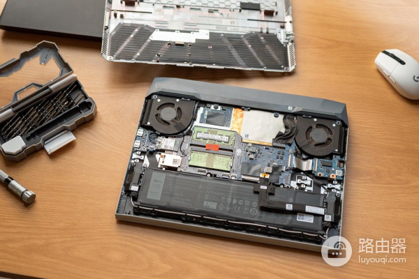 如何清理维护你的笔记本电脑(自己怎么清理笔记本电脑)