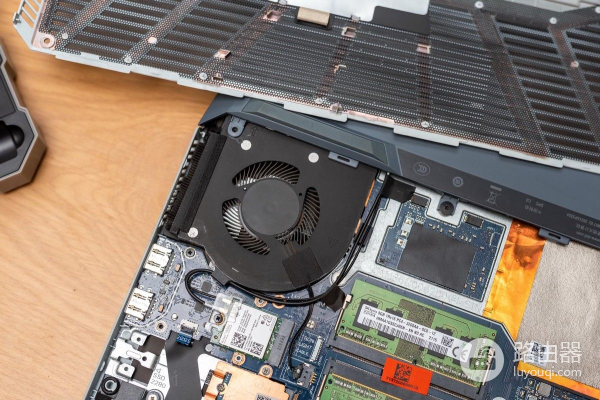 如何清理维护你的笔记本电脑(自己怎么清理笔记本电脑)