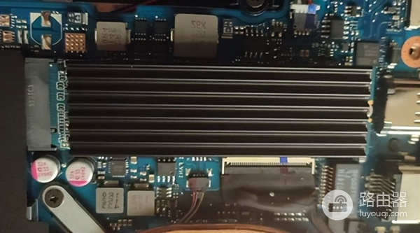 给自己的笔记本电脑硬盘来个大提速吧(笔记本加硬盘能提高速度?)