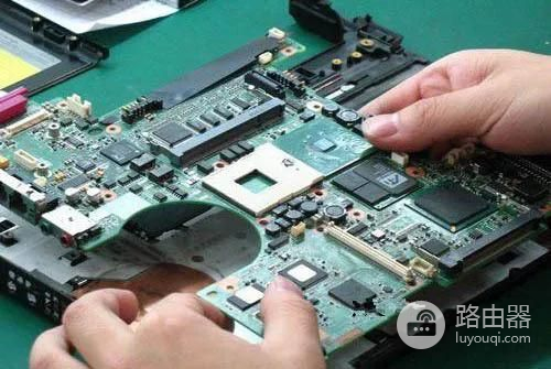 维修尘封已久的坏电脑竟然花了我350元(电脑维修修坏了)