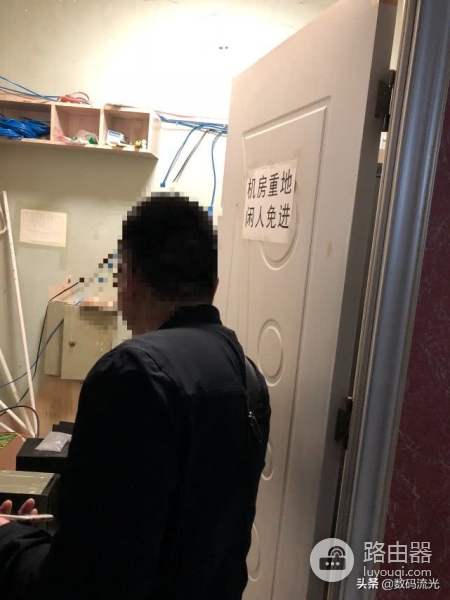 网吧的电脑玩游戏很卡(网吧电脑玩游戏特别卡)