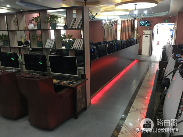 网吧里的电脑为何经常出现开机无信号(网吧电脑打开无信号怎么回事)