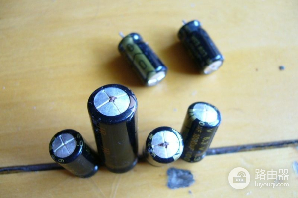 电脑总是自动重启(苹果电脑总是自动重启)