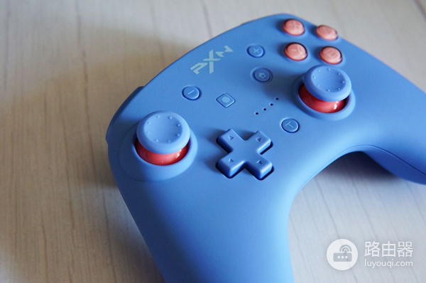 电脑和Switch通吃:莱仕达PXN-9607X游戏手柄体验