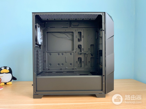 白色电脑好看还是黑色电脑好看(电脑白色和黑色哪个好看)