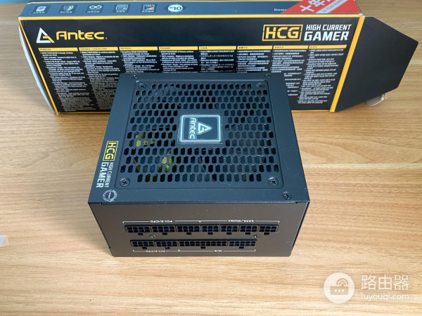 白色电脑好看还是黑色电脑好看(电脑白色和黑色哪个好看)