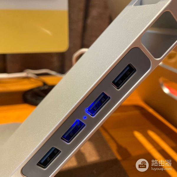 关于笔记本支架(如何学电脑支架)