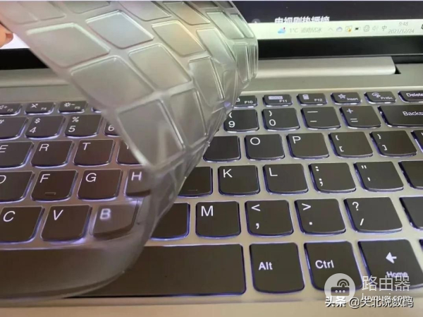 笔记本电脑用久了老是卡怎么办(笔记本很多年了特别卡怎么办)