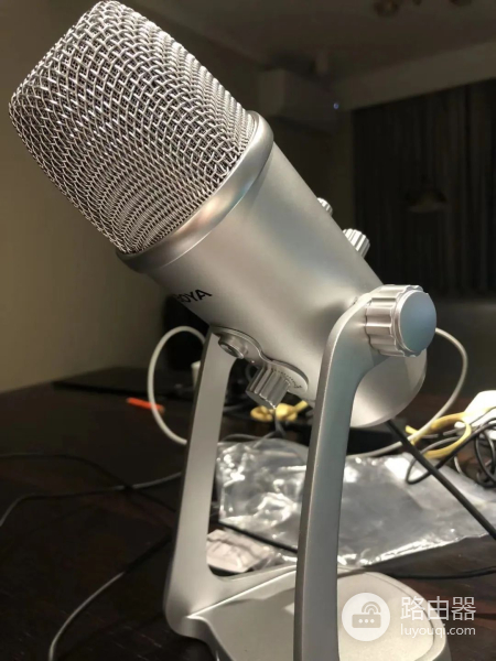 技术白痴在家搞了个简易录音棚(家庭自制简易录音棚)