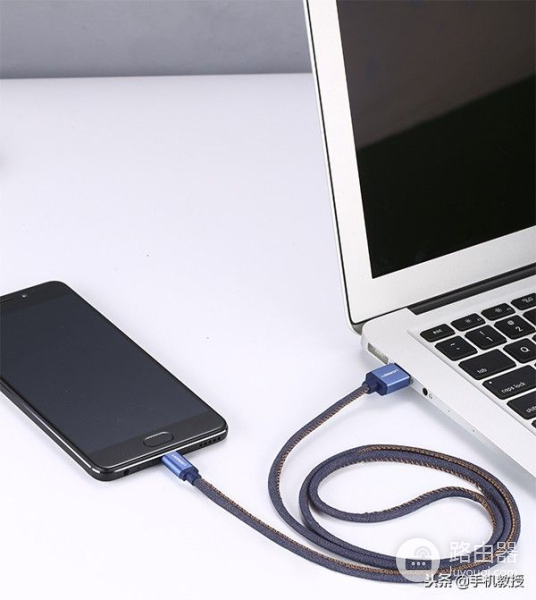 手机里的照片和视频批量保存到电脑(手机照片视频怎么存到电脑)