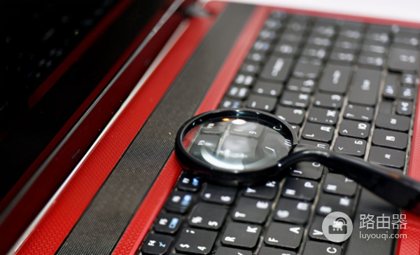 电脑键盘的Shift键还可以这样用(电脑键盘上的shift键是什么功能键?)