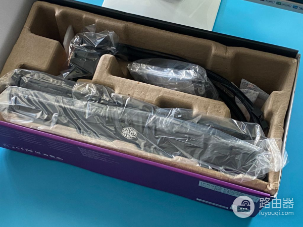 想要让电脑降温风扇又不吵(风扇给电脑降温)