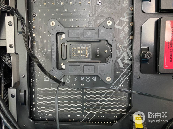 想要让电脑降温风扇又不吵(风扇给电脑降温)