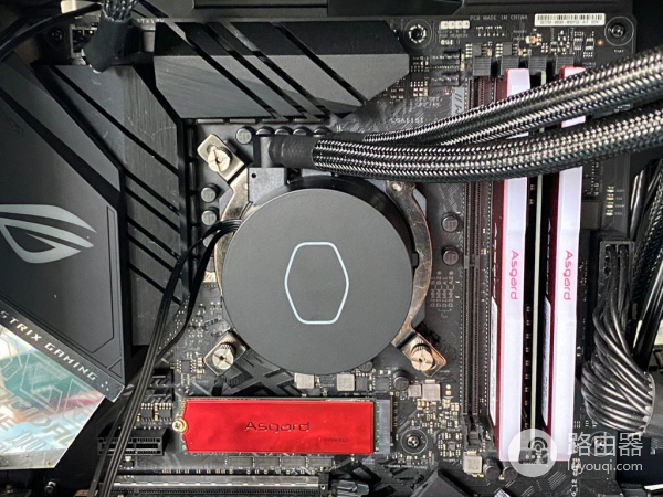 想要让电脑降温风扇又不吵(风扇给电脑降温)