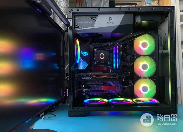 想要让电脑降温风扇又不吵(风扇给电脑降温)