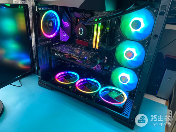 想要让电脑降温风扇又不吵(风扇给电脑降温)