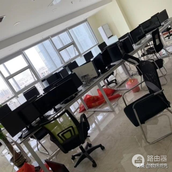 同学公司倒闭,30台电脑要卖我一万三,天上掉馅饼了?能回收吗?