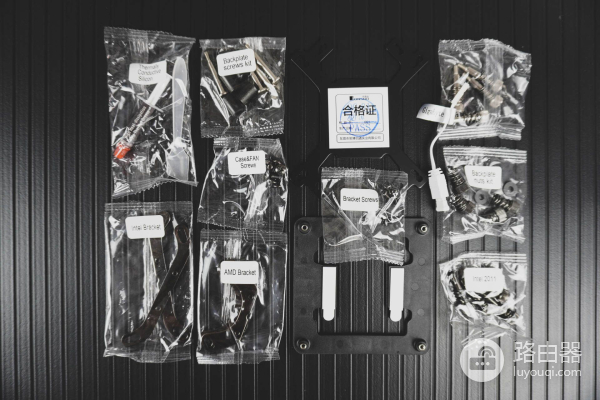 这一次电脑配件搭配有点意思(电脑的配件如何搭配)