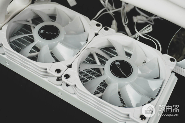 这一次电脑配件搭配有点意思(电脑的配件如何搭配)