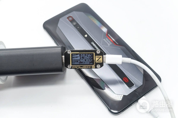 100W充电器会把手机充坏么(功率高的充电器会不会充坏手机)