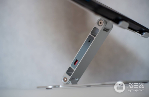 什么样的笔记本支架值得选择(什么样的笔记本支架值得选择买)