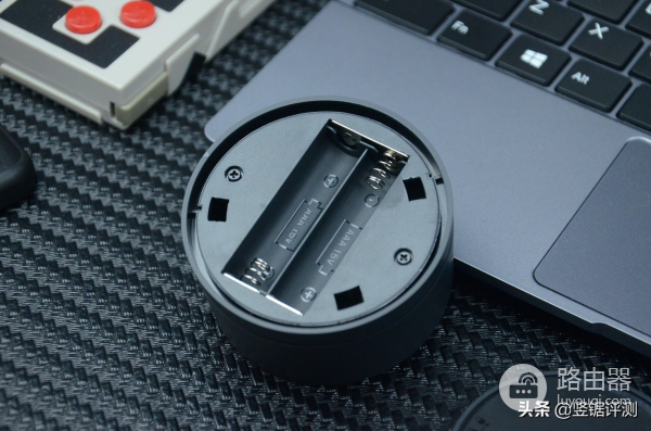 专为电脑而设计的照明设备(专为电脑而设计的照明设备是)