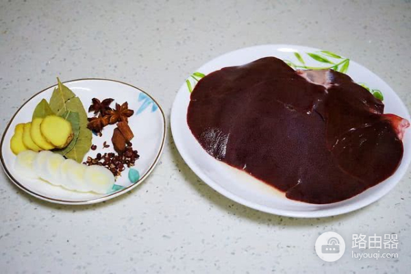 用电脑看电视(用电脑看电视剧用什么软件好)