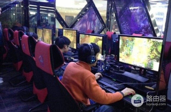 网吧网咖的电脑配置比家里的低(网吧网咖的电脑配置比家里的低怎么办)