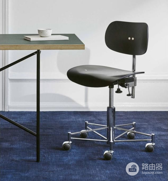 如何正确的选择一张办公电脑椅(如何选择电脑椅)