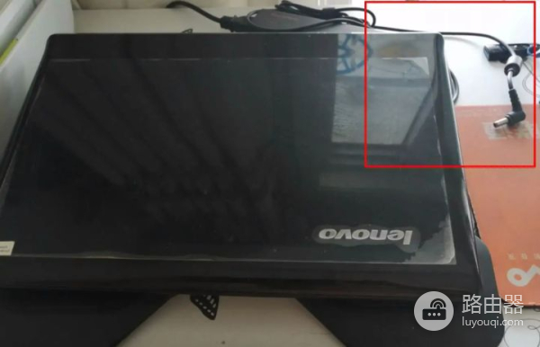 笔记本硬盘怎么拆下来清理(电脑硬盘如何销毁)