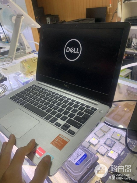 修一台电脑差点吓出心脏病，这种声音真的是头次听到，是什么鬼？