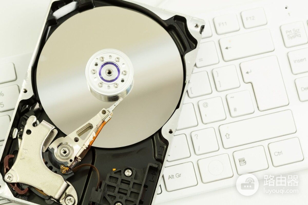 家里的旧电脑(家里的旧电脑显示器怎么处理)