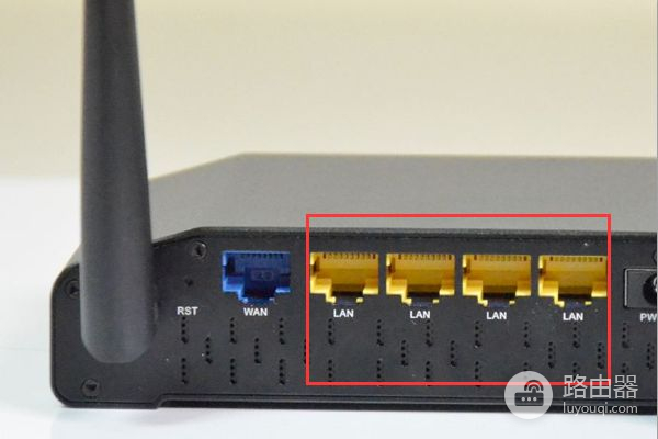 家庭如何连接设置两个路由器(一个家庭怎么装两个无线路由器)