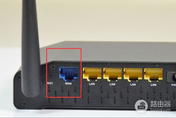 家庭如何连接设置两个路由器(一个家庭怎么装两个无线路由器)