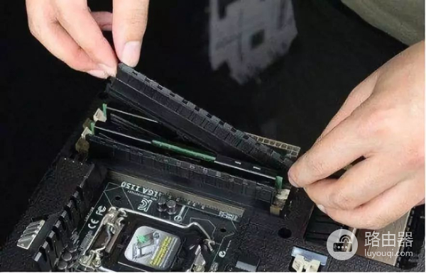 电脑开不了机怎么重装系统(台式电脑开不了机怎么重装系统)