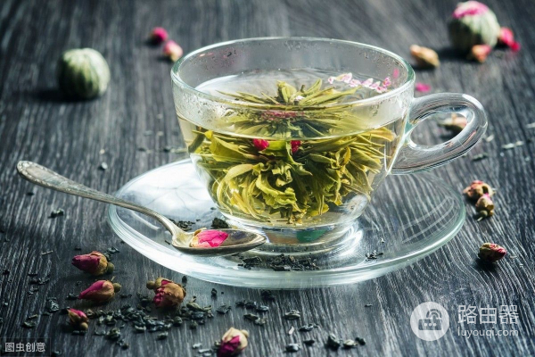 长期面对电脑应该如何护肤(经常用电脑如何护肤)