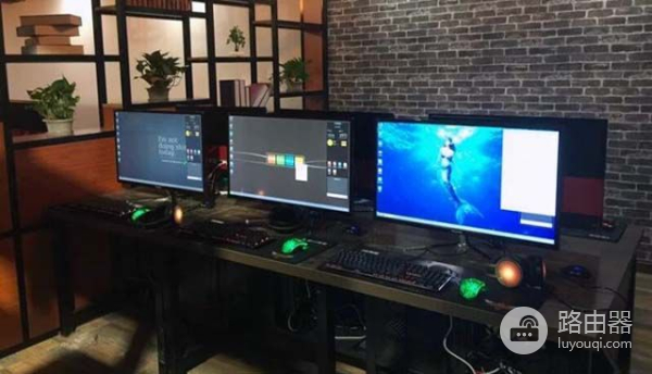 家里的电脑配置明明比网吧高(为什么家里电脑配置比网吧高却比网吧卡)