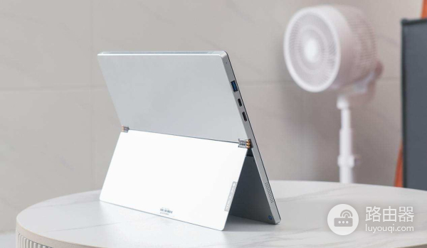 Win11二合一平板有多能打?一文给答案:壹号本T1出差更轻松