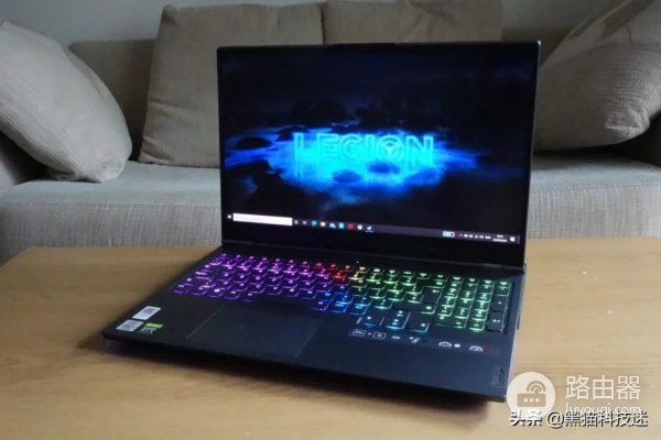 同样是Win 11，为什么微软官方卖上千元，而电商平台不到200元？